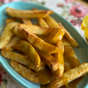 Chips & Curry Sauce