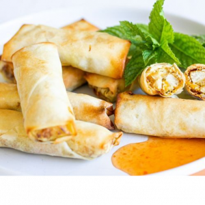 SE Chicken Curry Rolls (1) & Chips